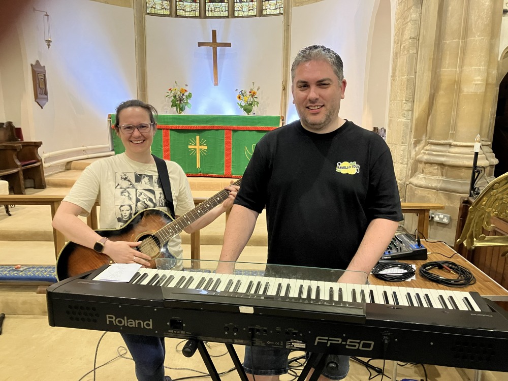 [4th Sunday 4pm Band]